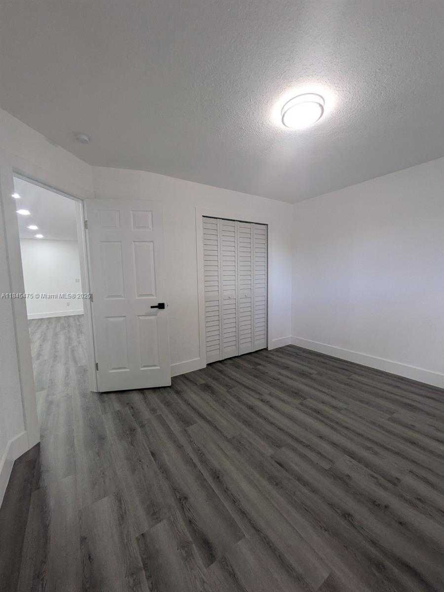 Small Image of 6201 SOUTH WEST 20TH CT, Miramar Number 17