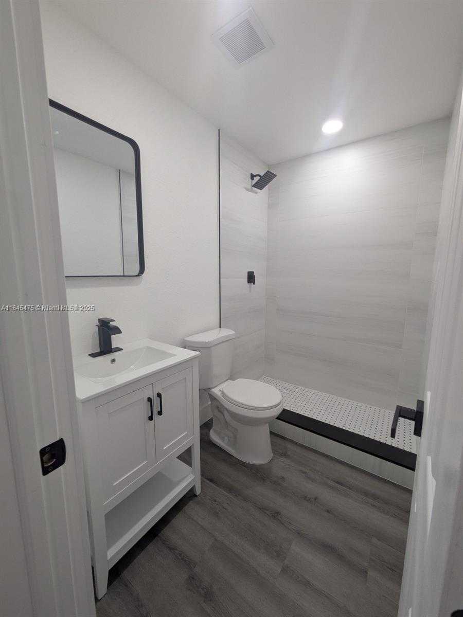 Small Image of 6201 SOUTH WEST 20TH CT, Miramar Number 19
