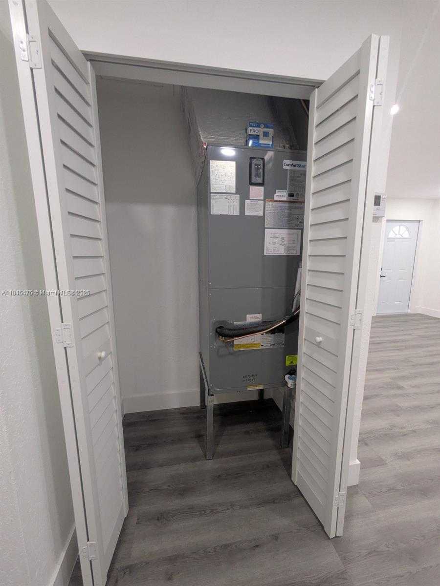Small Image of 6201 SOUTH WEST 20TH CT, Miramar Number 28