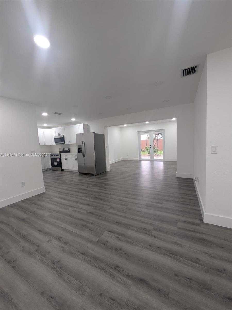 Small Image of 6201 SOUTH WEST 20TH CT, Miramar Number 34