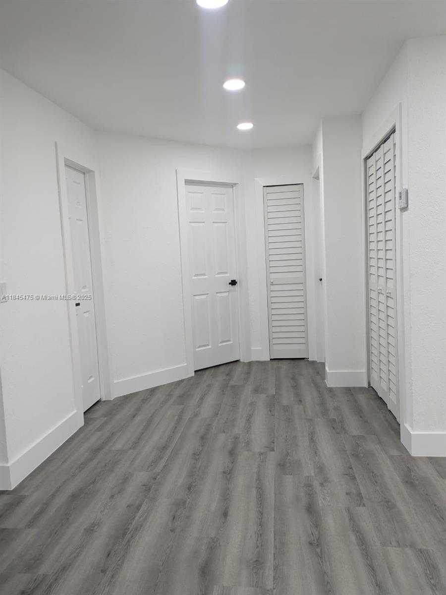 Small Image of 6201 SOUTH WEST 20TH CT, Miramar Number 36
