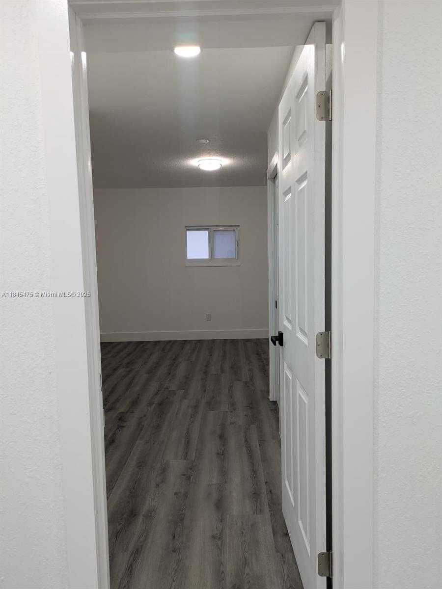 Small Image of 6201 SOUTH WEST 20TH CT, Miramar Number 37