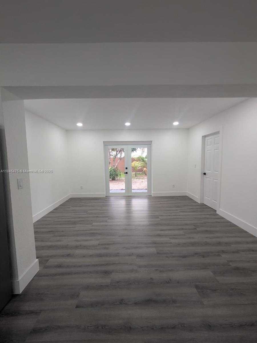 Small Image of 6201 SOUTH WEST 20TH CT, Miramar Number 43