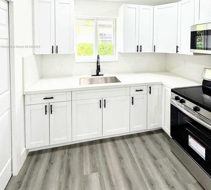 Small Image of 6201 SOUTH WEST 20TH CT, Miramar Number 9