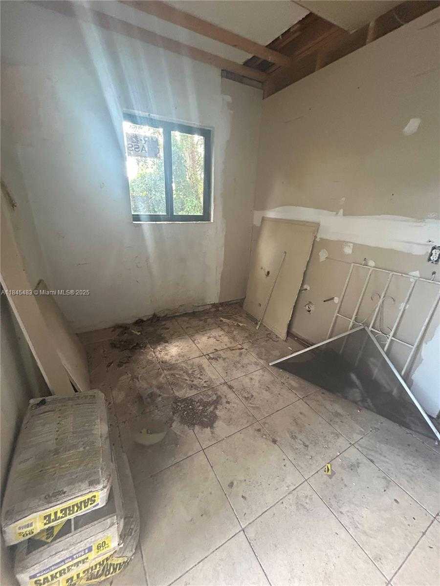 Small Image of 2281 NORTH WEST 153RD ST, Miami Gardens Number 10