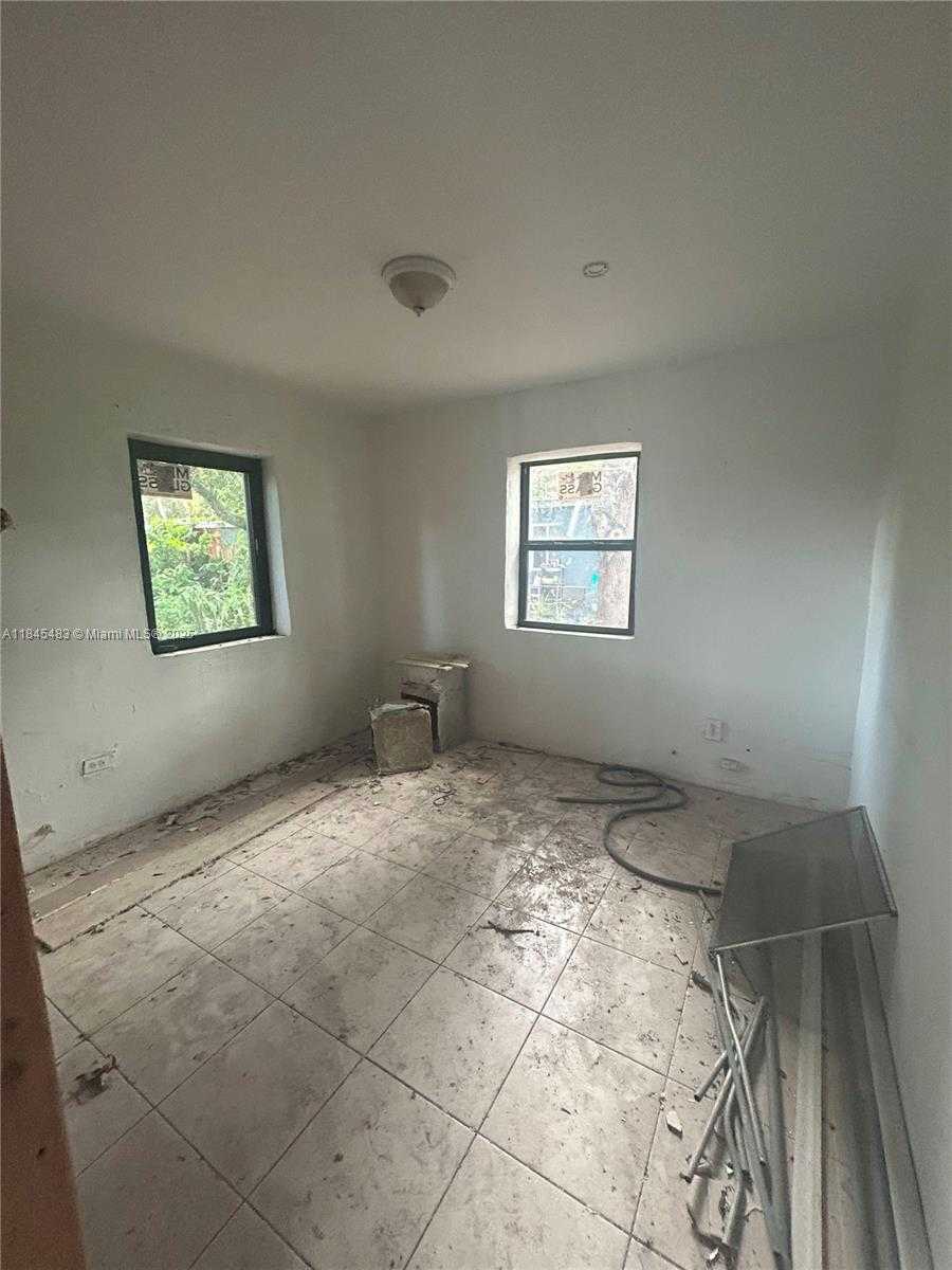 Small Image of 2281 NORTH WEST 153RD ST, Miami Gardens Number 13