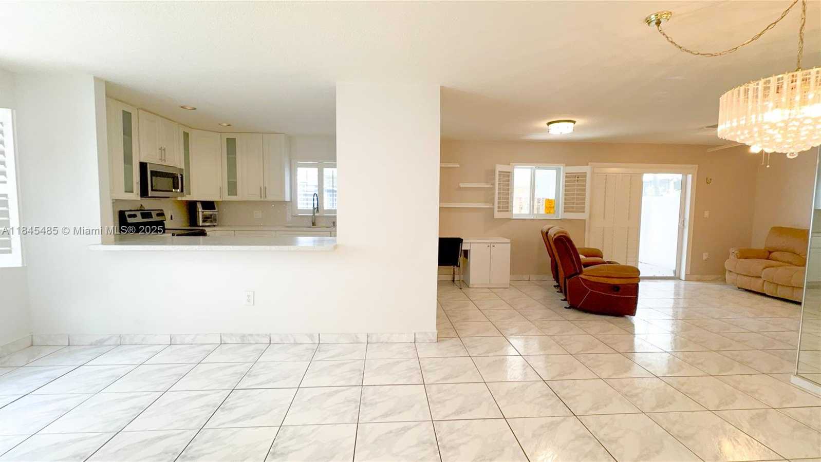 Small Image of 331 NORTH WEST 101ST TERRACE, Pembroke Pines Number 12