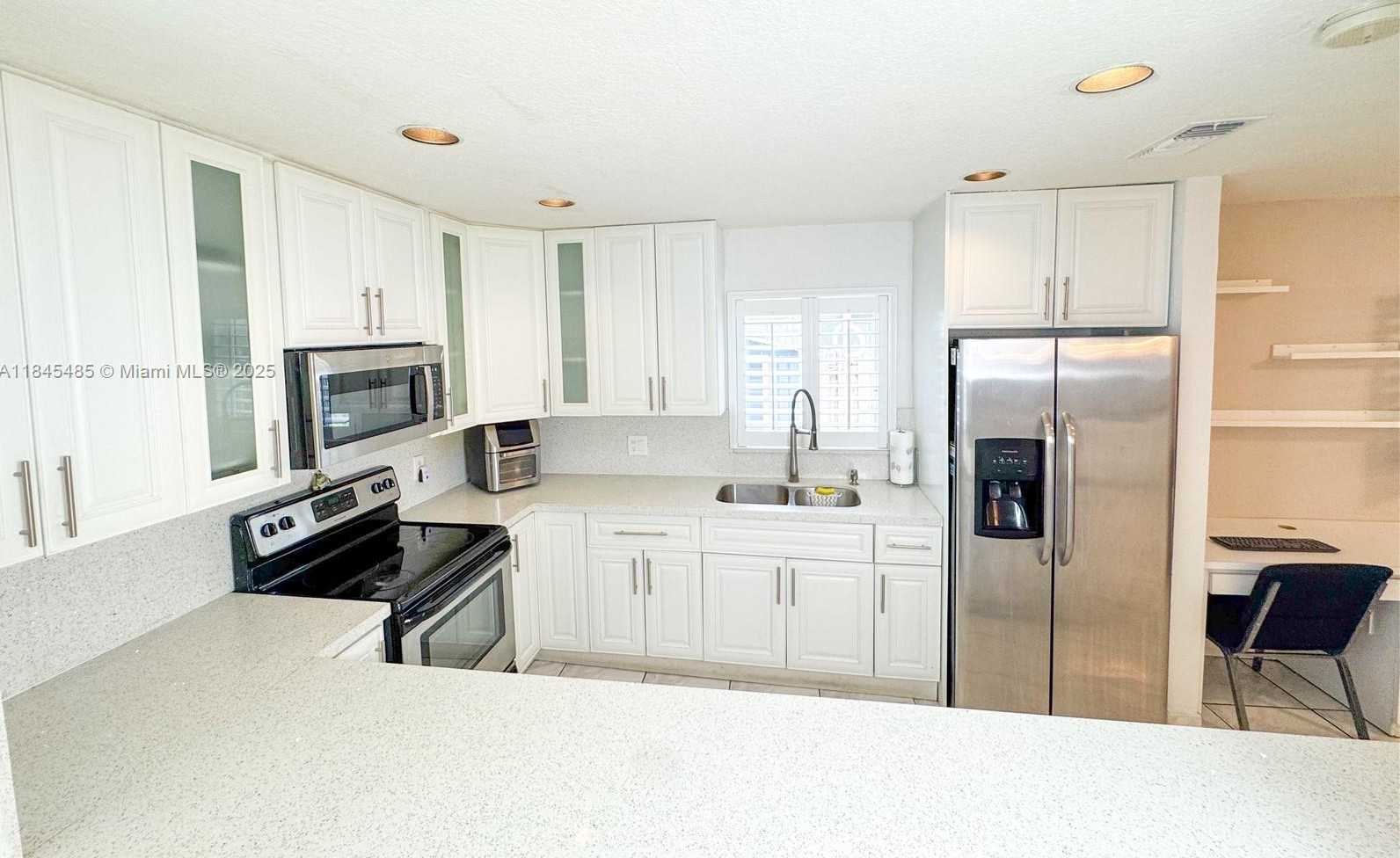 Small Image of 331 NORTH WEST 101ST TERRACE, Pembroke Pines Number 17