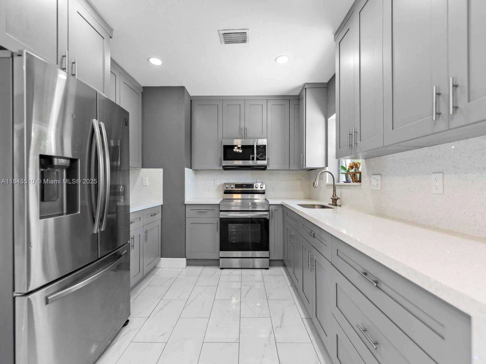 Small Image of 15230 SOUTH WEST 297TH ST, Homestead Number 18