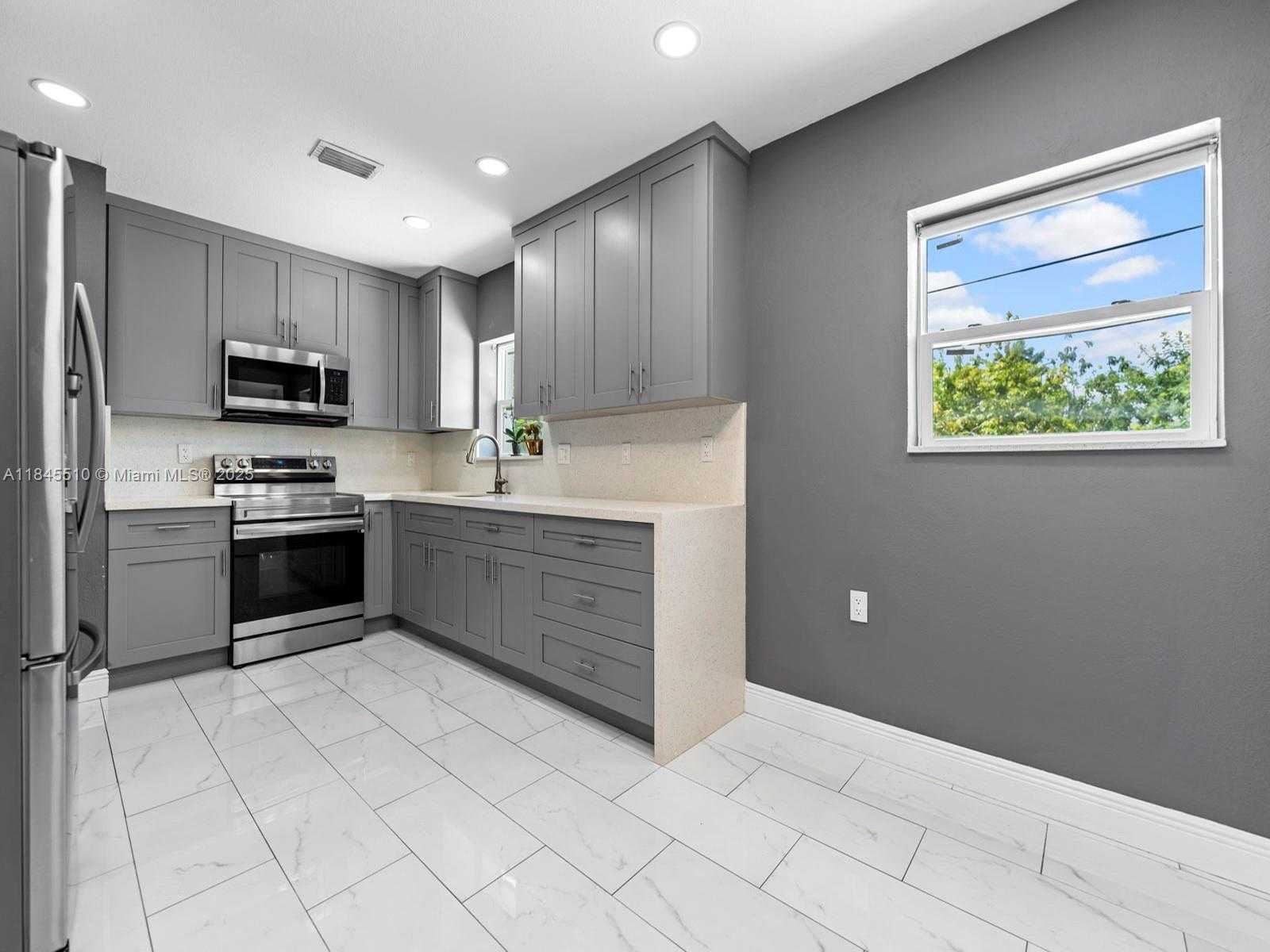 Small Image of 15230 SOUTH WEST 297TH ST, Homestead Number 19