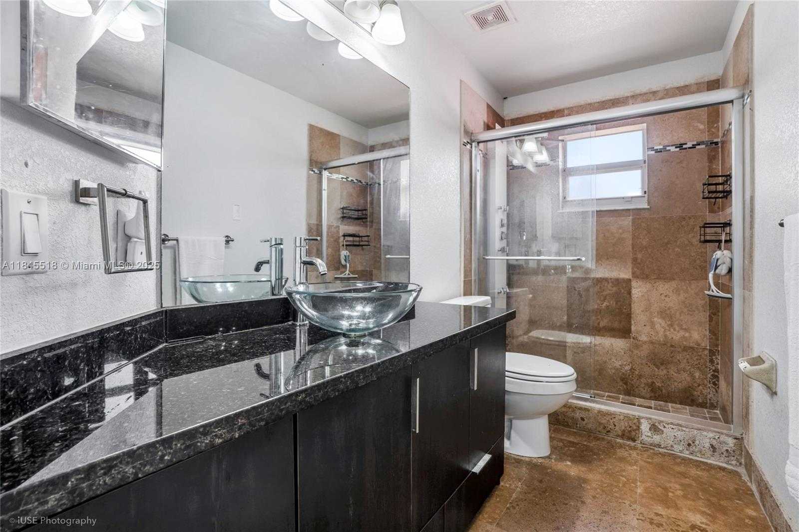 Small Image of 14591 VISTA VERDI RD, Davie Number 6