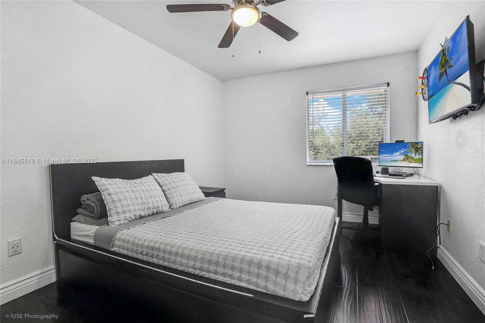 Small Image of 14591 VISTA VERDI RD, Davie Number 9