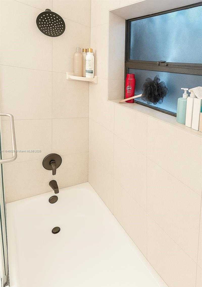 Small Image of 2231 NORTH WEST 9TH CT, Fort Lauderdale Number 11