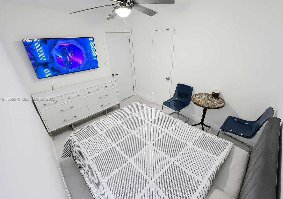 Small Image of 2231 NORTH WEST 9TH CT, Fort Lauderdale Number 39