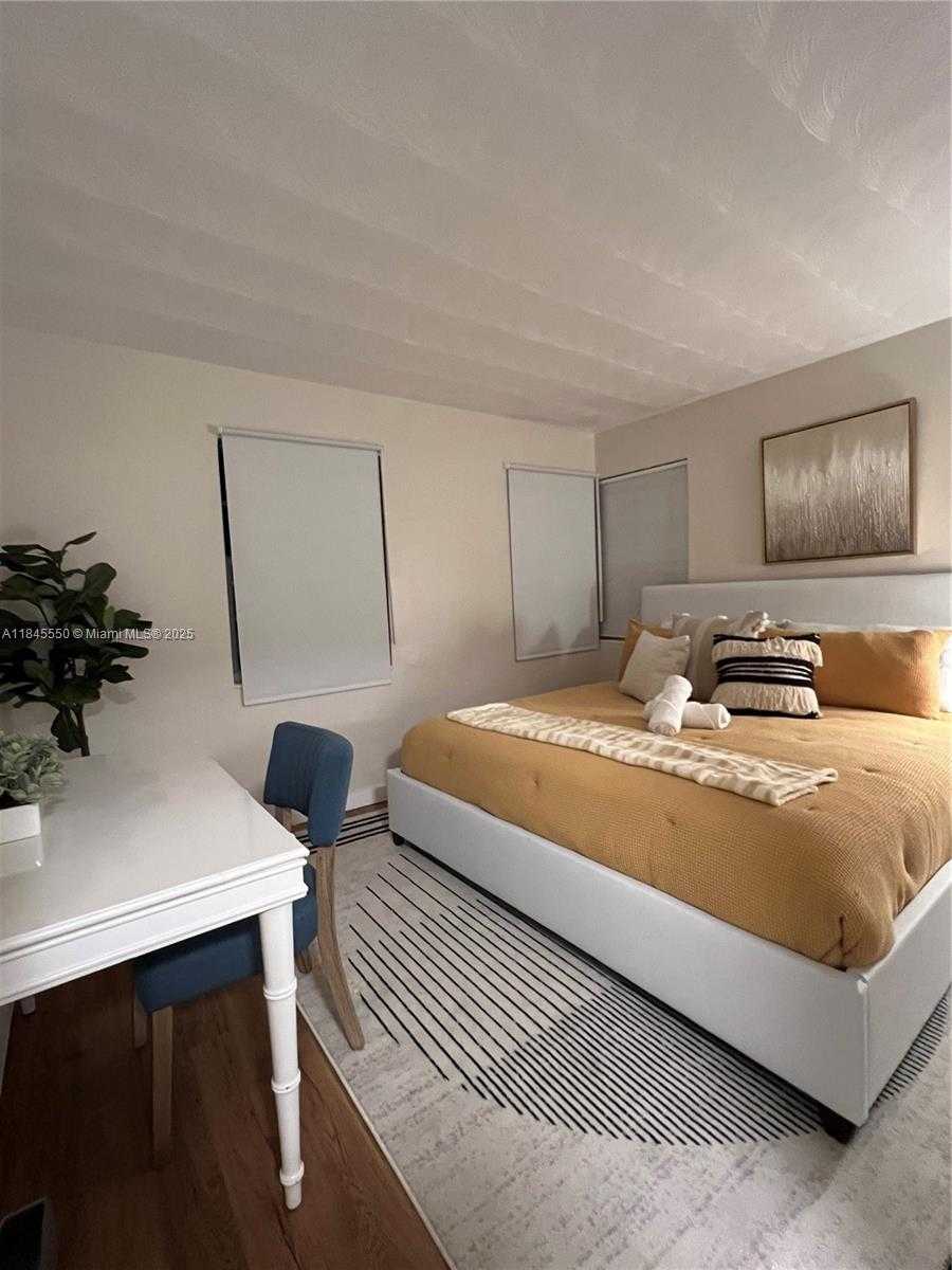 Small Image of 2731 NORTH EAST 11TH TER, Pompano Beach Number 5