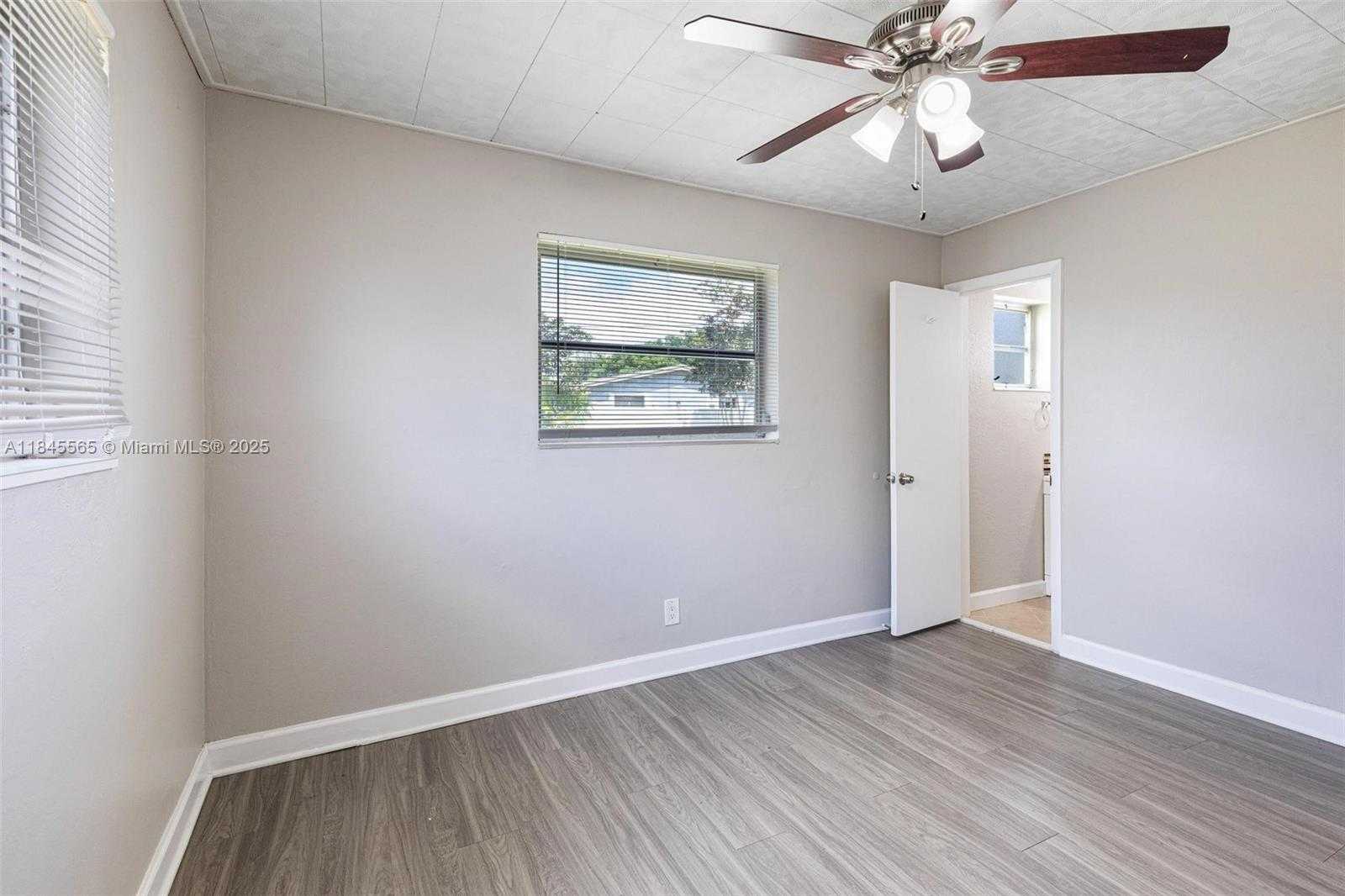 Small Image of 1483 NORTH WEST 65TH AVE, Margate Number 16