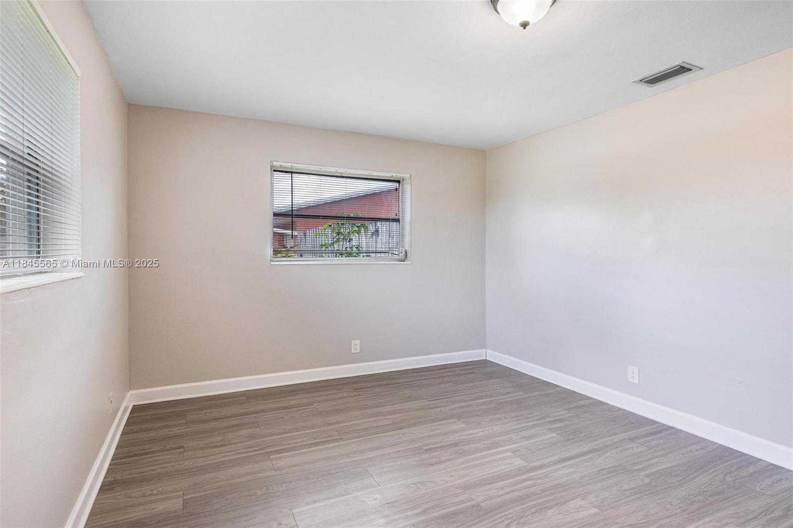 Small Image of 1483 NORTH WEST 65TH AVE, Margate Number 18
