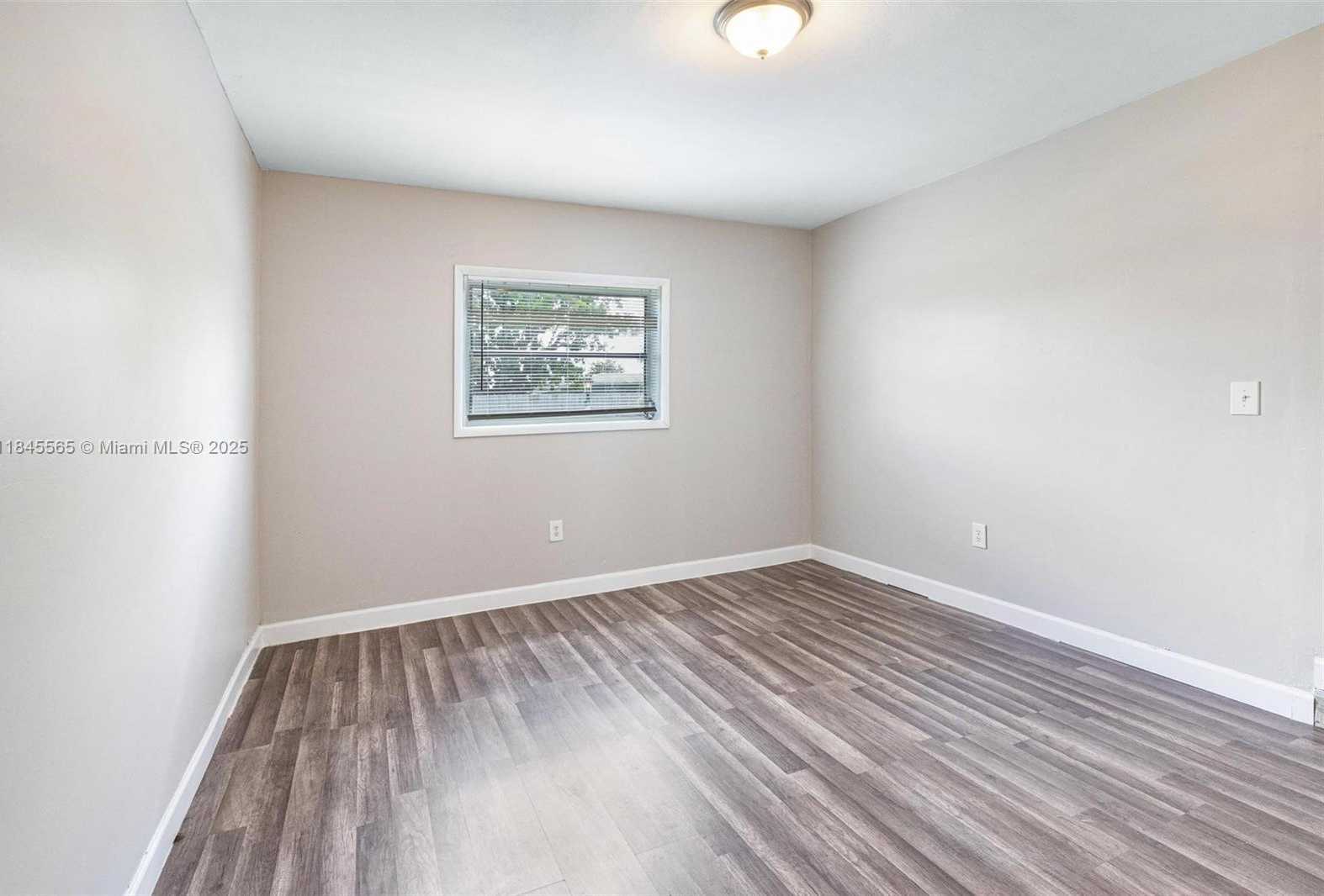 Small Image of 1483 NORTH WEST 65TH AVE, Margate Number 20