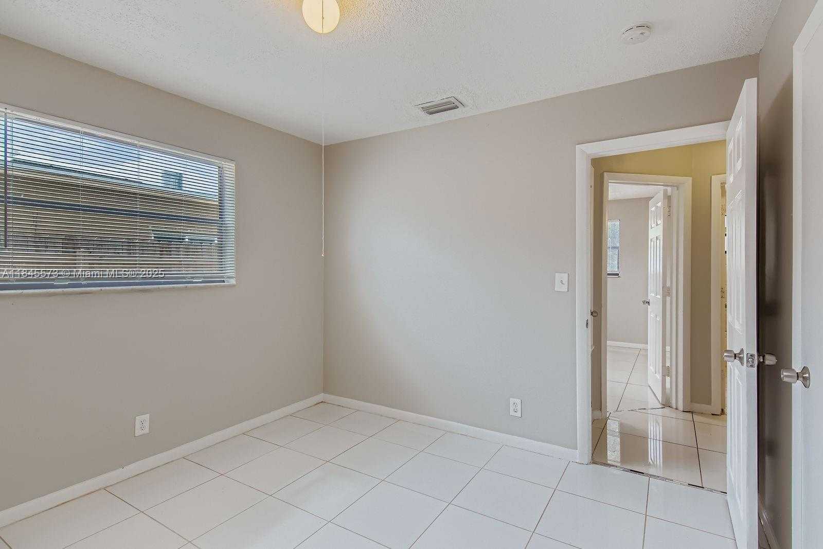 Small Image of 6750 NORTH WEST 7TH CT, Margate Number 13