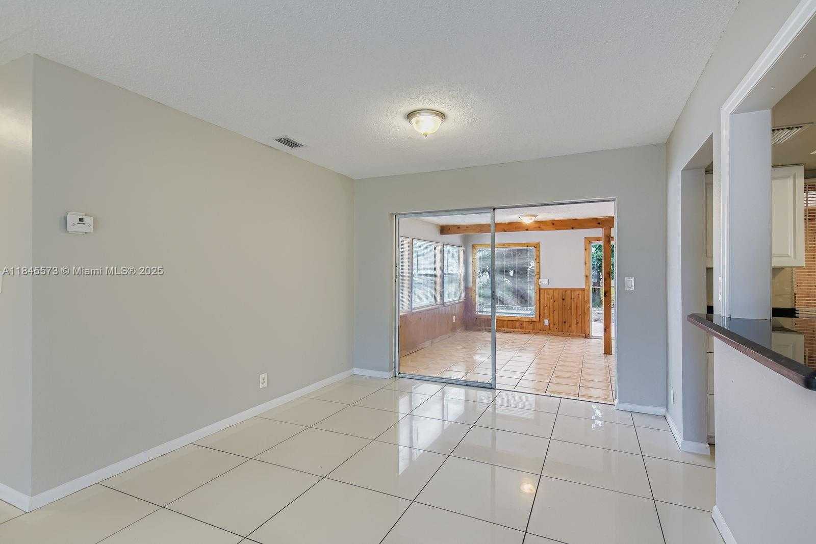 Small Image of 6750 NORTH WEST 7TH CT, Margate Number 14
