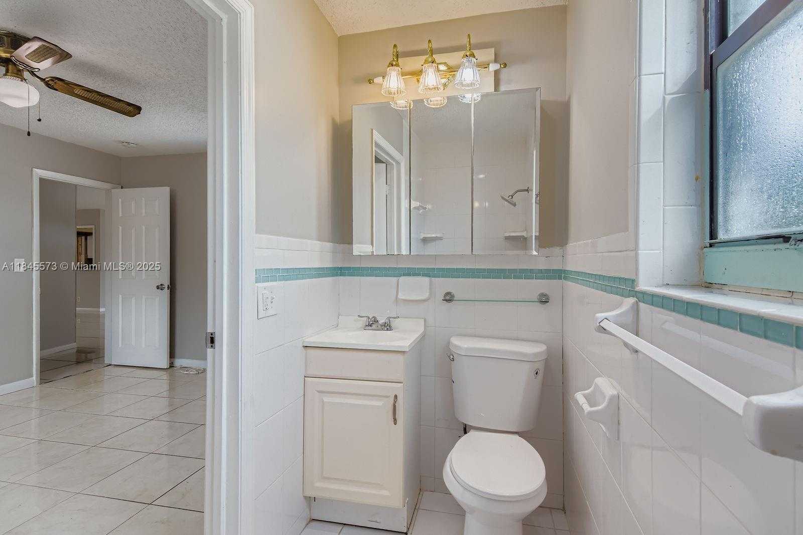 Small Image of 6750 NORTH WEST 7TH CT, Margate Number 18
