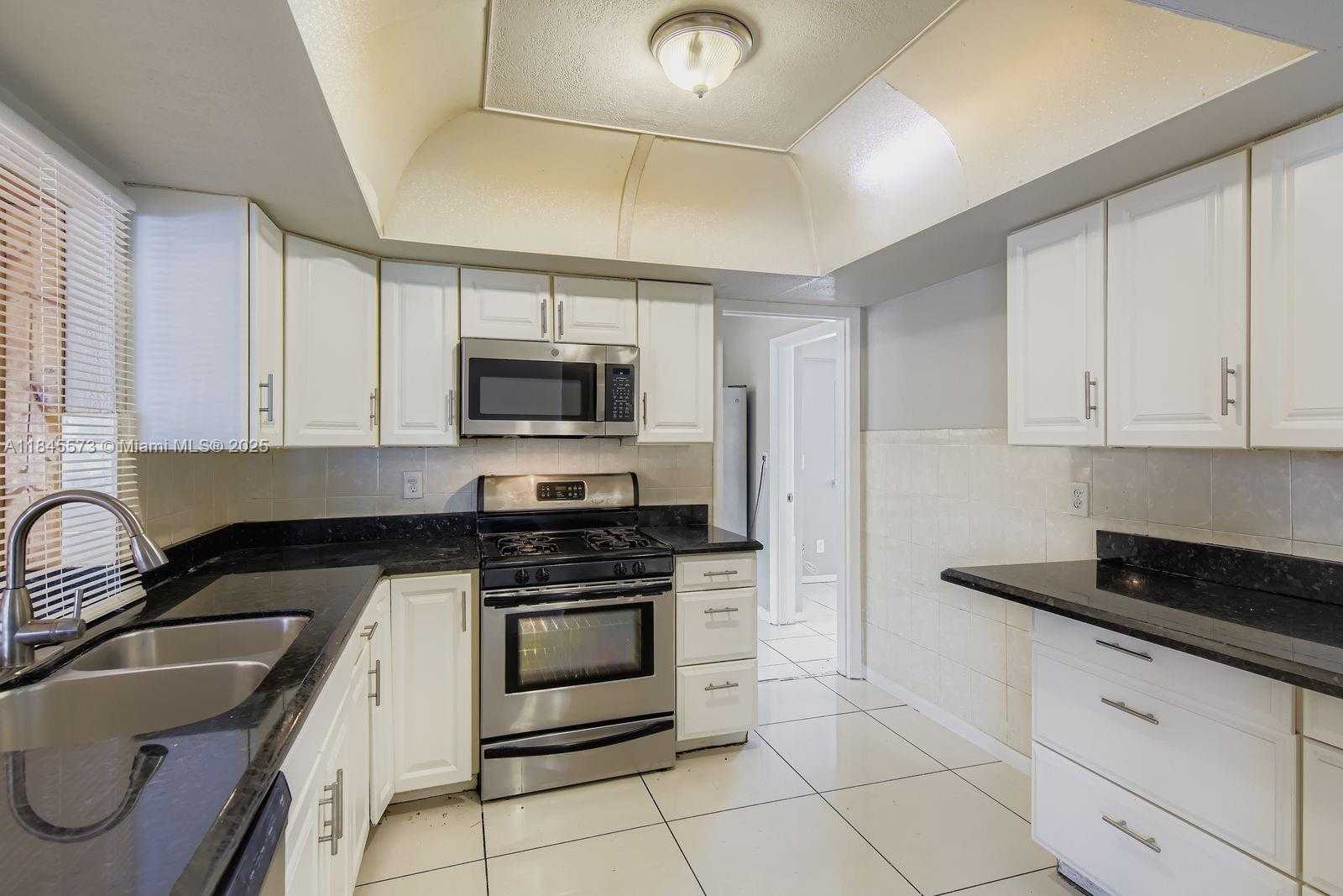 Small Image of 6750 NORTH WEST 7TH CT, Margate Number 6