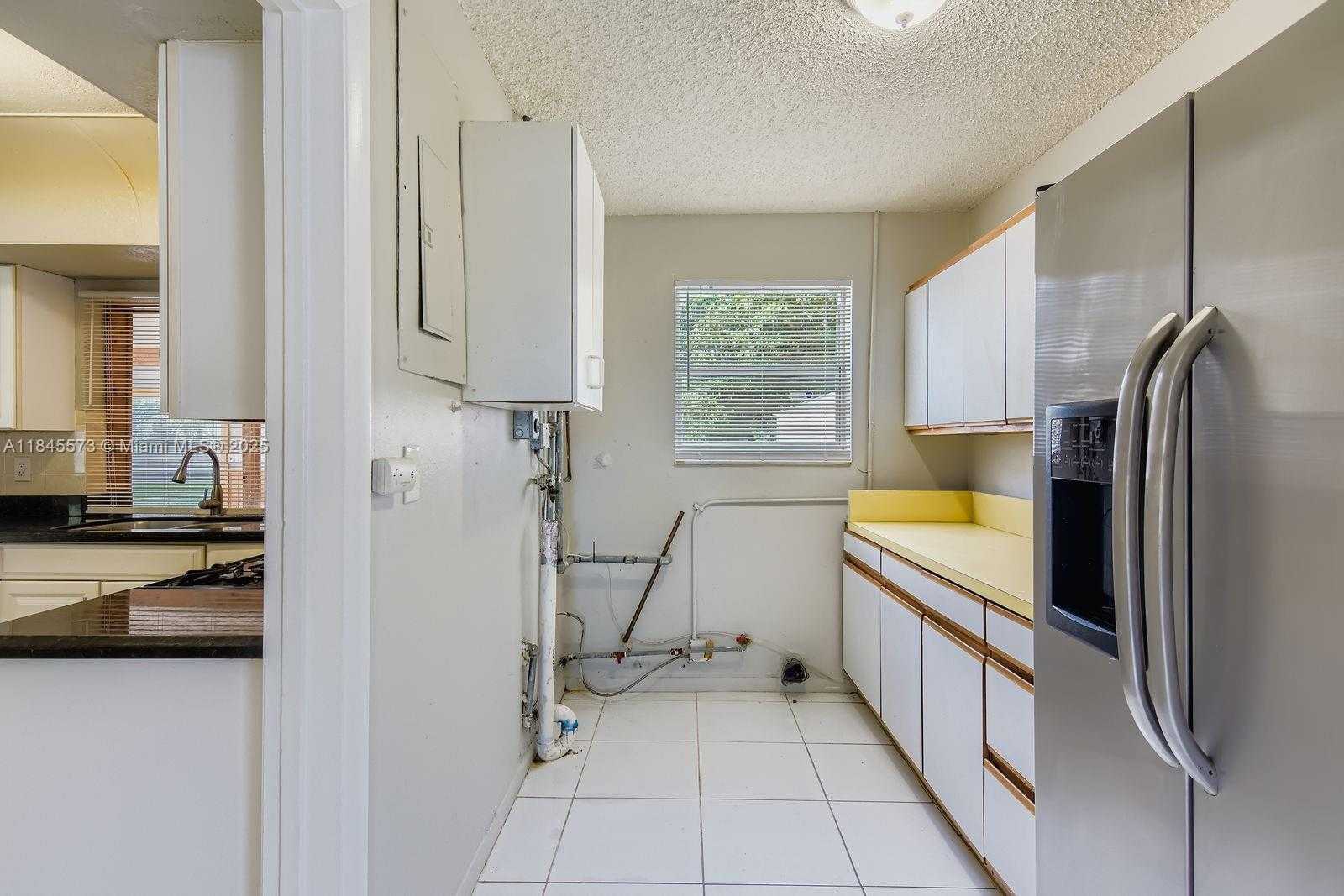 Small Image of 6750 NORTH WEST 7TH CT, Margate Number 7