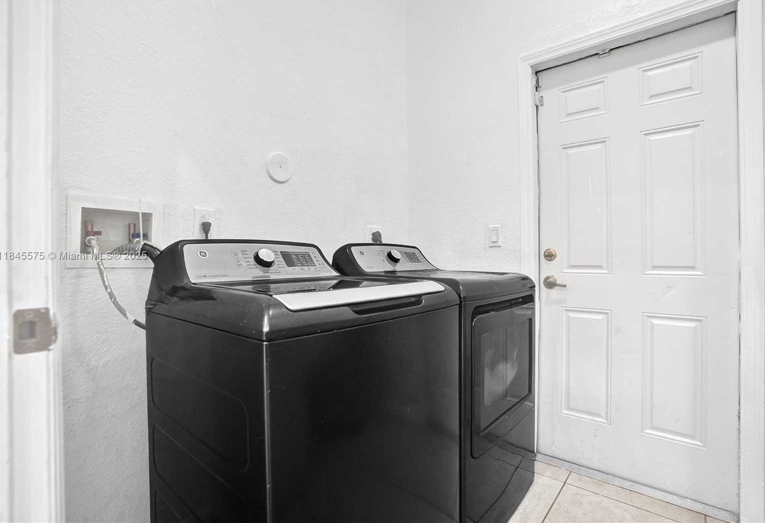 Small Image of 2831 NORTH WEST 6TH CT, Fort Lauderdale Number 15