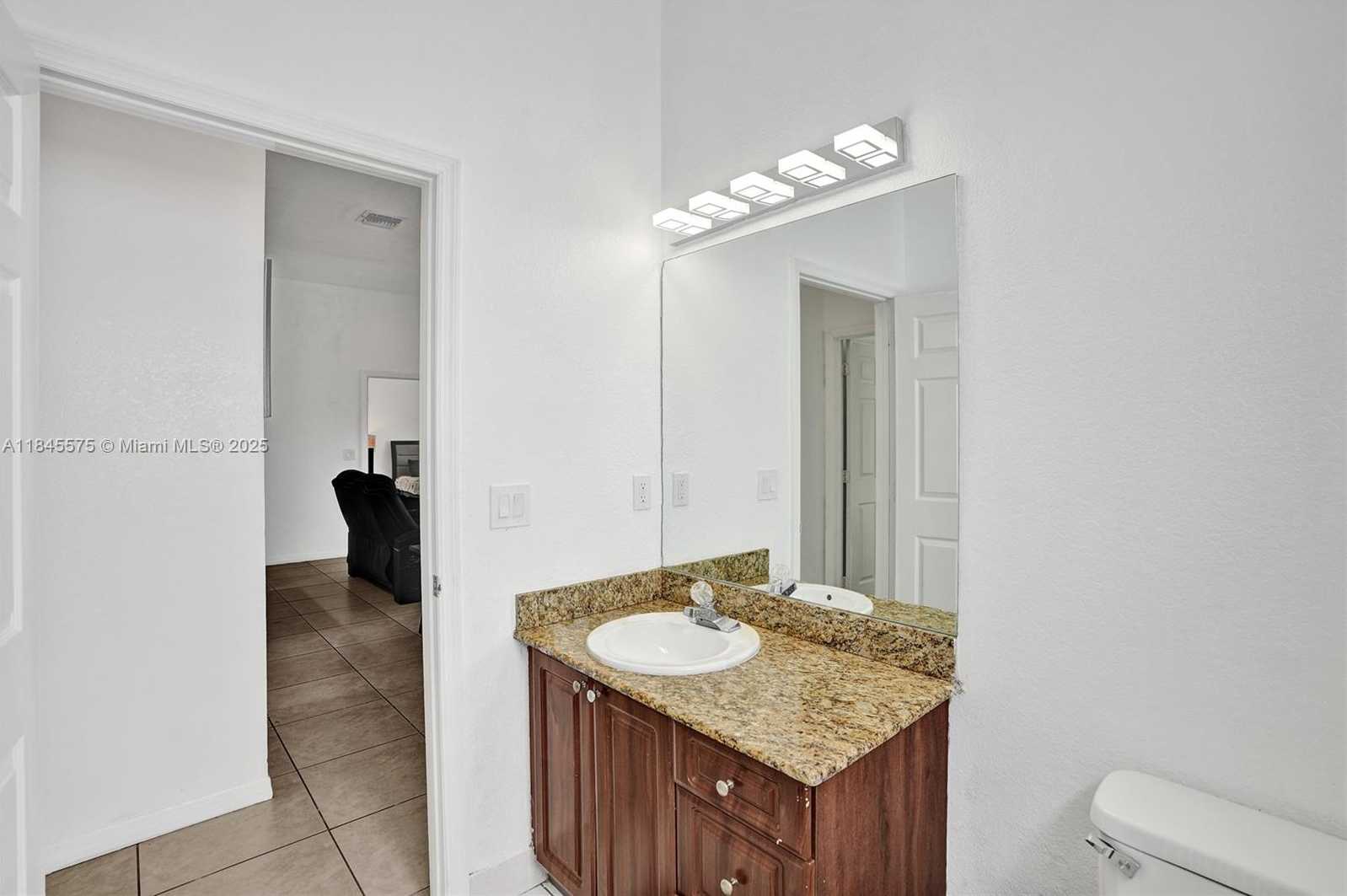 Small Image of 2831 NORTH WEST 6TH CT, Fort Lauderdale Number 16