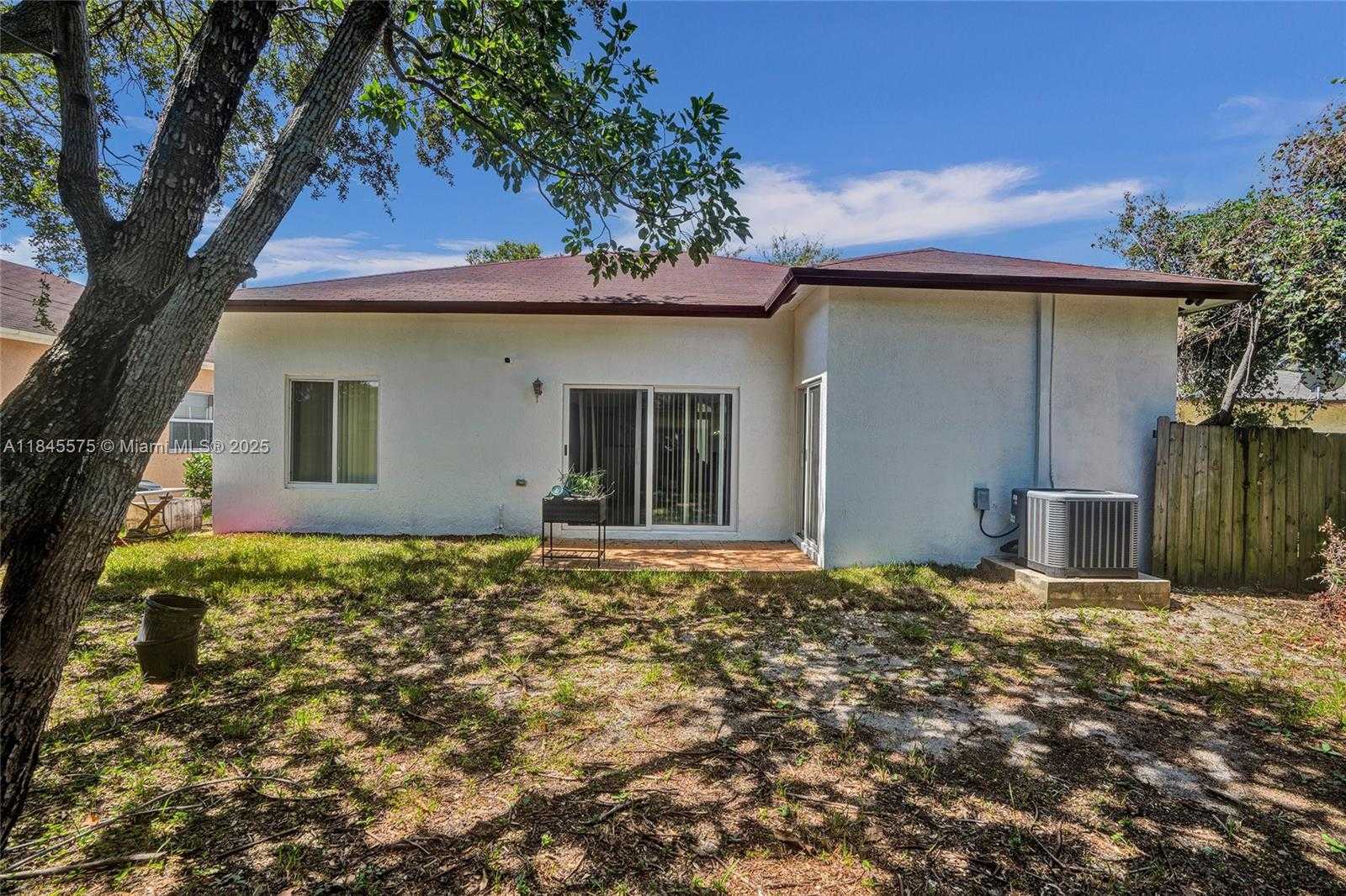 Small Image of 2831 NORTH WEST 6TH CT, Fort Lauderdale Number 21