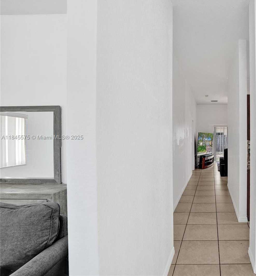 Small Image of 2831 NORTH WEST 6TH CT, Fort Lauderdale Number 3