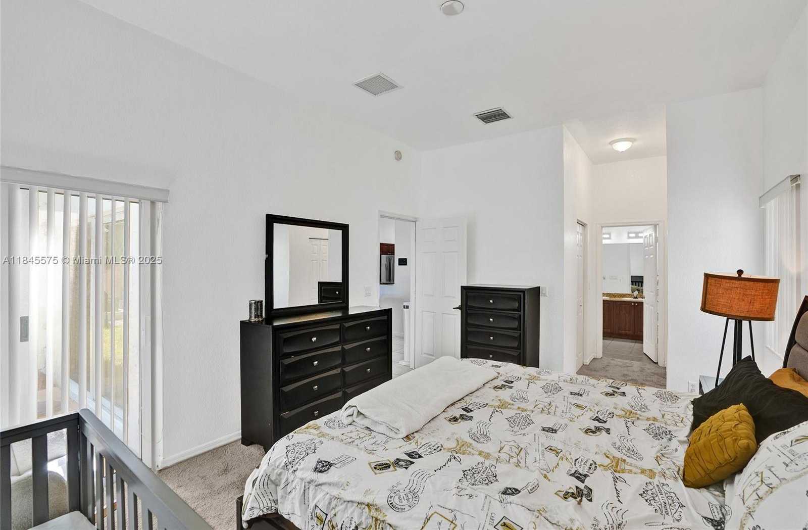 Small Image of 2831 NORTH WEST 6TH CT, Fort Lauderdale Number 9