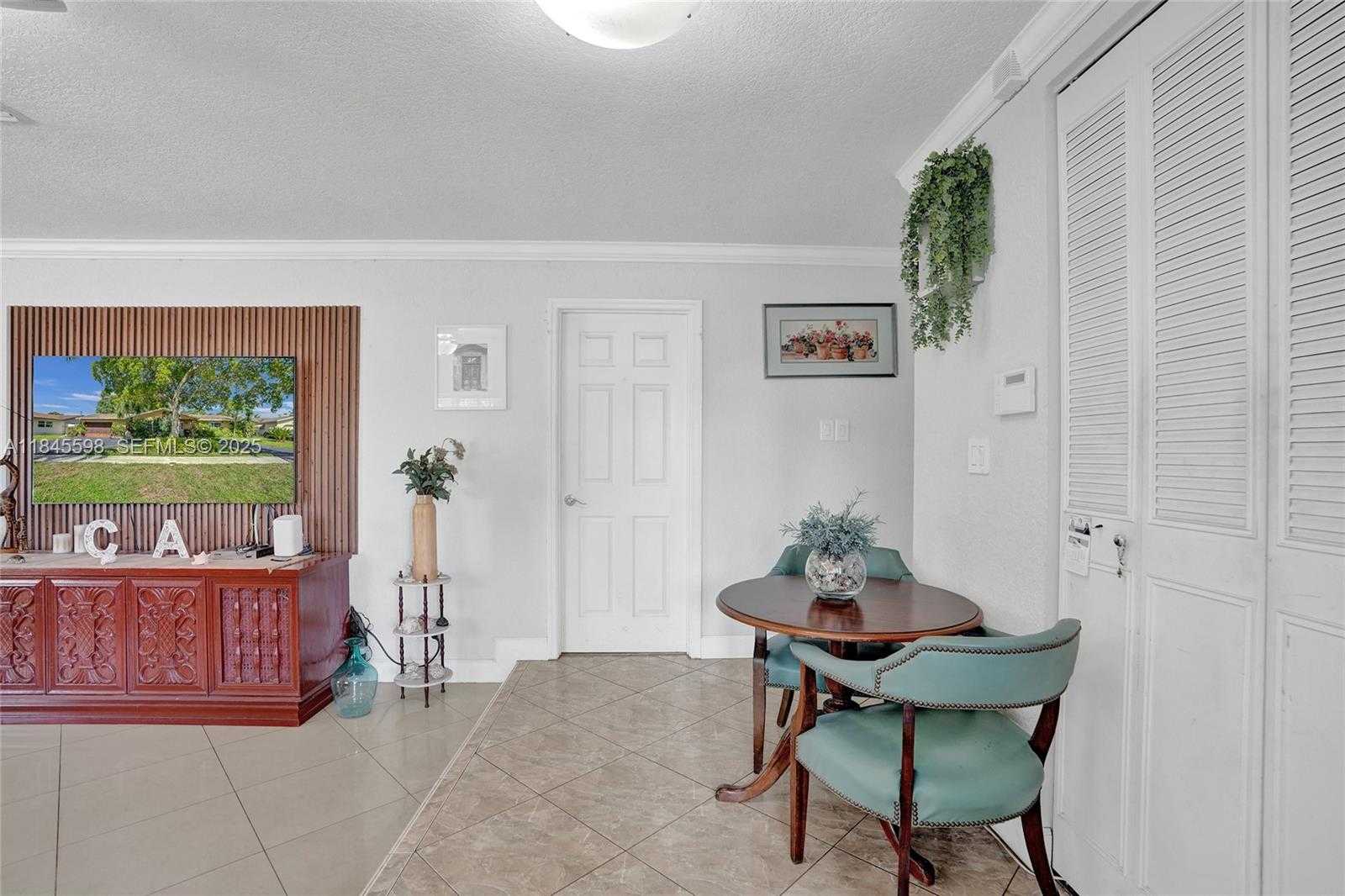 Small Image of 520 SOUTH WEST 62ND AVE, Margate Number 20