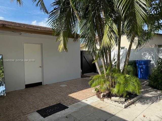 Small Image of 520 SOUTH WEST 62ND AVE, Margate Number 9