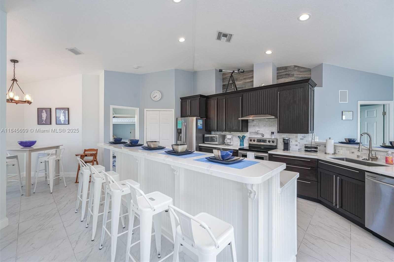 Small Image of 104 52ND STREET OCEAN, Marathon Number 14