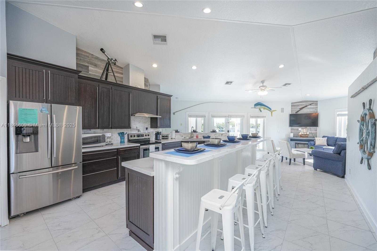 Small Image of 104 52ND STREET OCEAN, Marathon Number 15