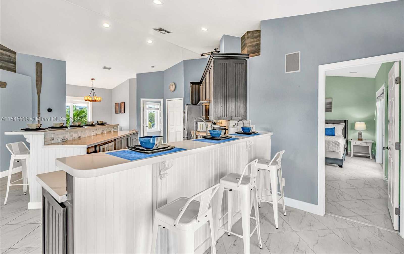 Small Image of 104 52ND STREET OCEAN, Marathon Number 17