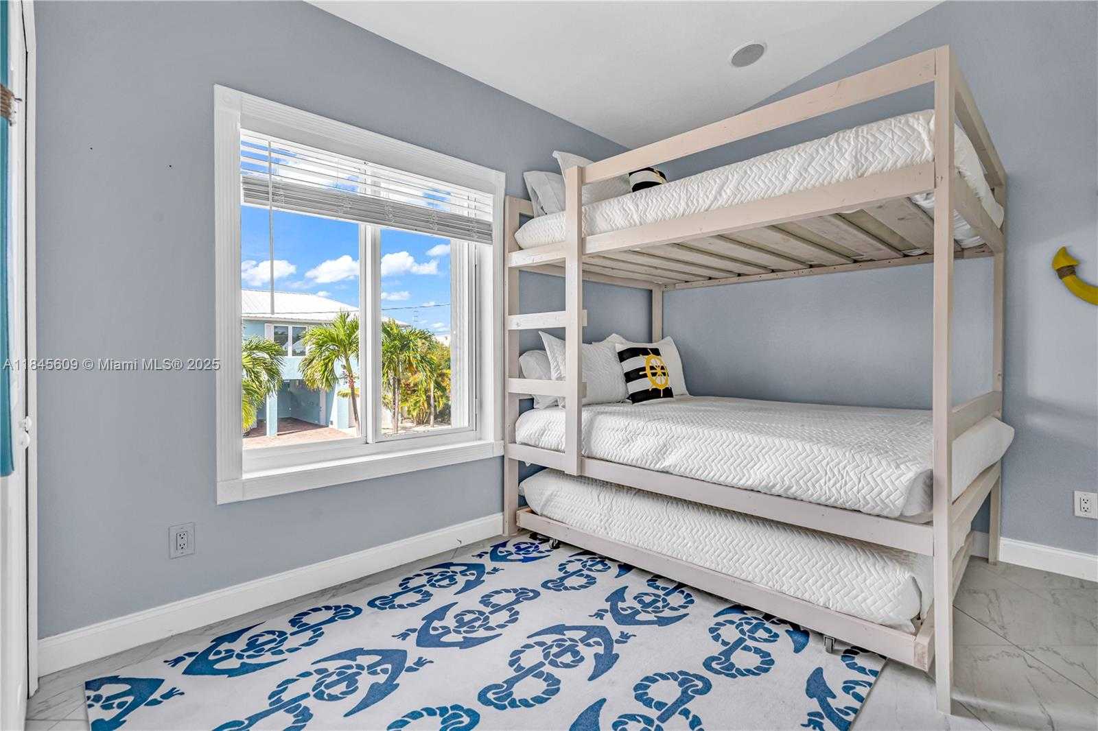 Small Image of 104 52ND STREET OCEAN, Marathon Number 23