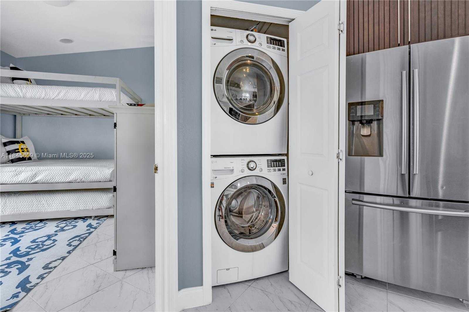 Small Image of 104 52ND STREET OCEAN, Marathon Number 36