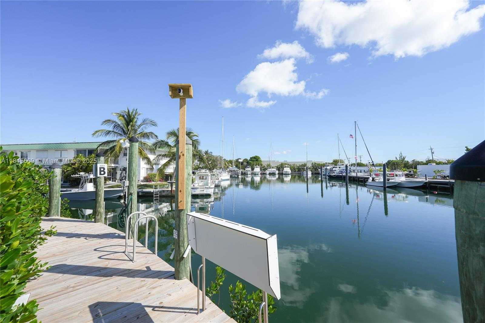 Small Image of 104 52ND STREET OCEAN, Marathon Number 47