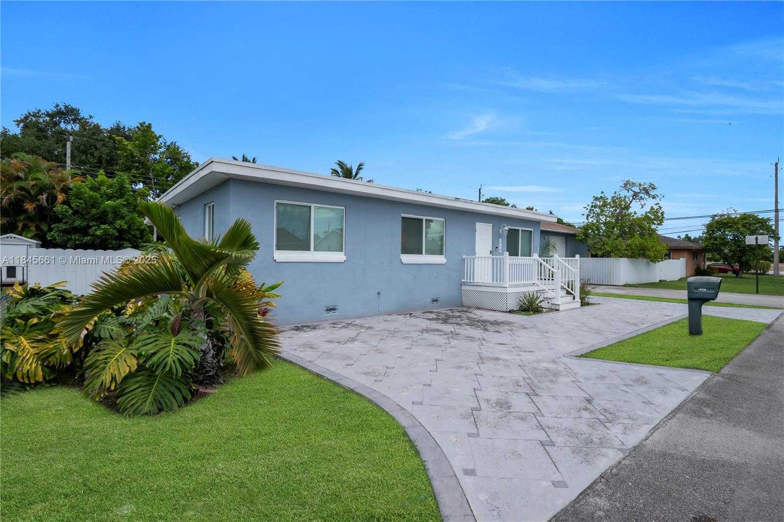 Small Image of 1710 SOUTH WEST 98TH TER, Miramar Number 31