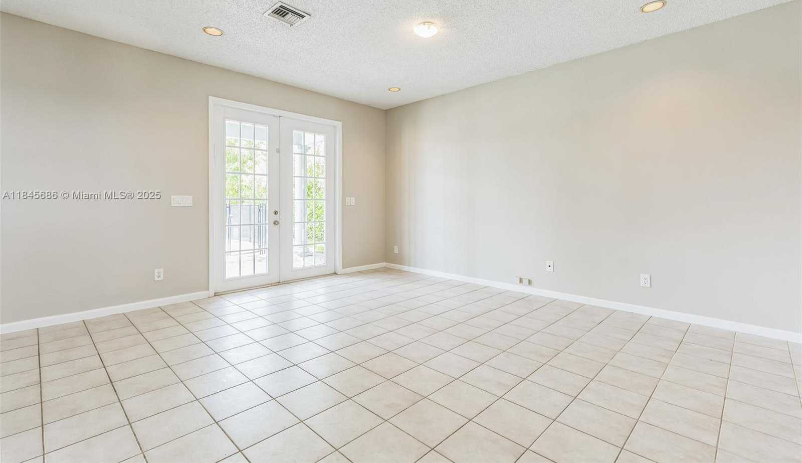 Small Image of 18091 SOUTH WEST 22ND ST, Miramar Number 24