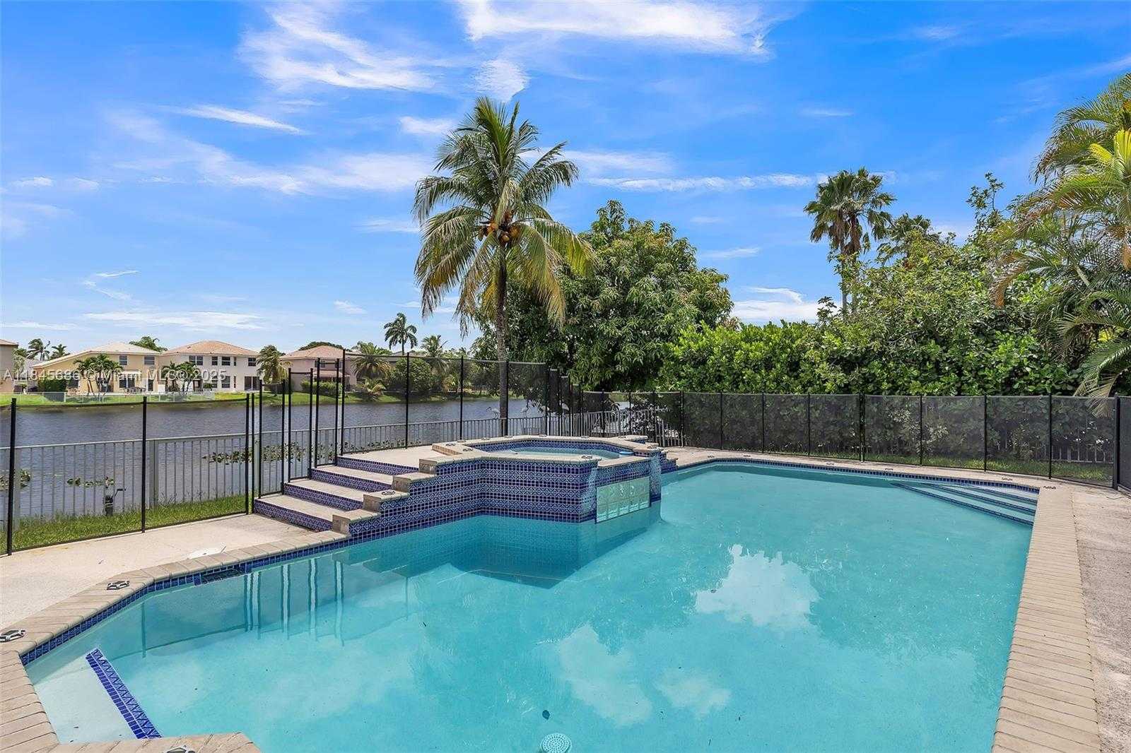 Small Image of 18091 SOUTH WEST 22ND ST, Miramar Number 39