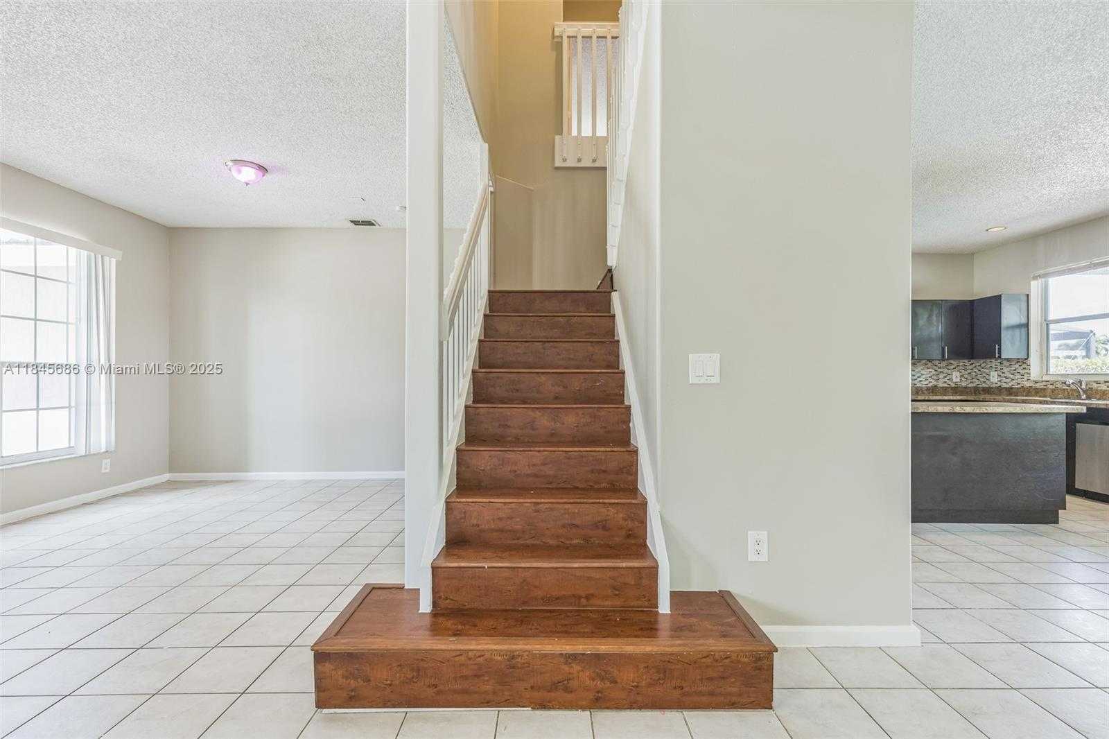 Small Image of 18091 SOUTH WEST 22ND ST, Miramar Number 6