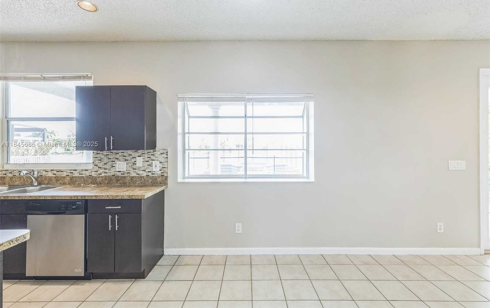 Small Image of 18091 SOUTH WEST 22ND ST, Miramar Number 8