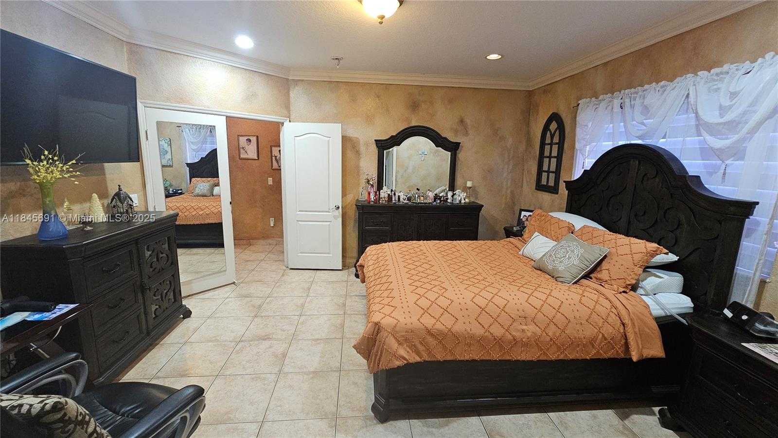Small Image of 16569 NORTH WEST 91ST CT, Miami Lakes Number 12
