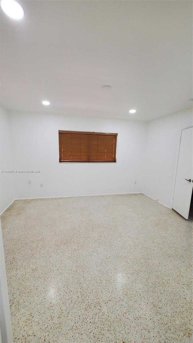 Small Image of 142 NORTH WEST 21 ST, Homestead Number 18