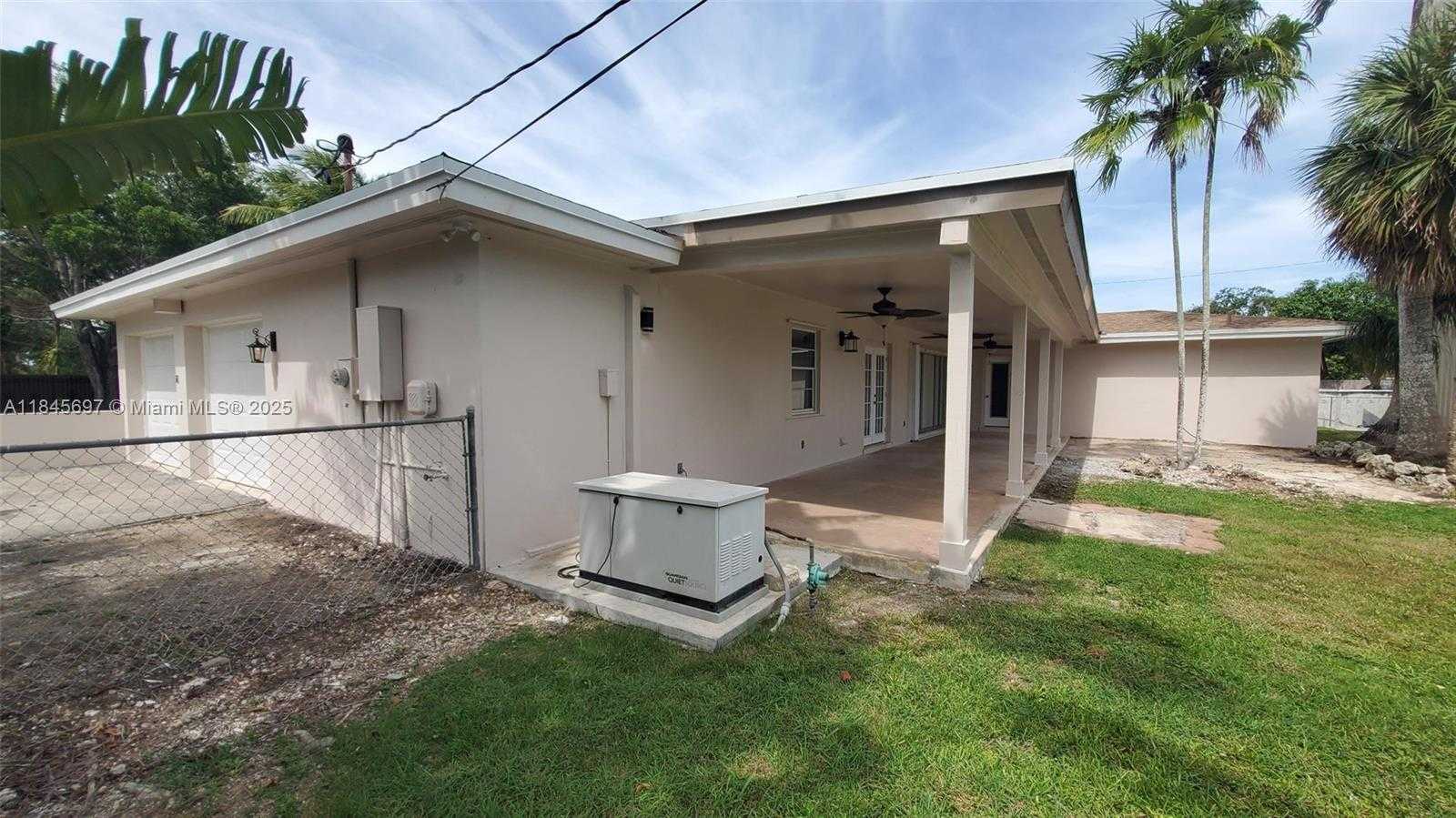 Small Image of 142 NORTH WEST 21 ST, Homestead Number 30