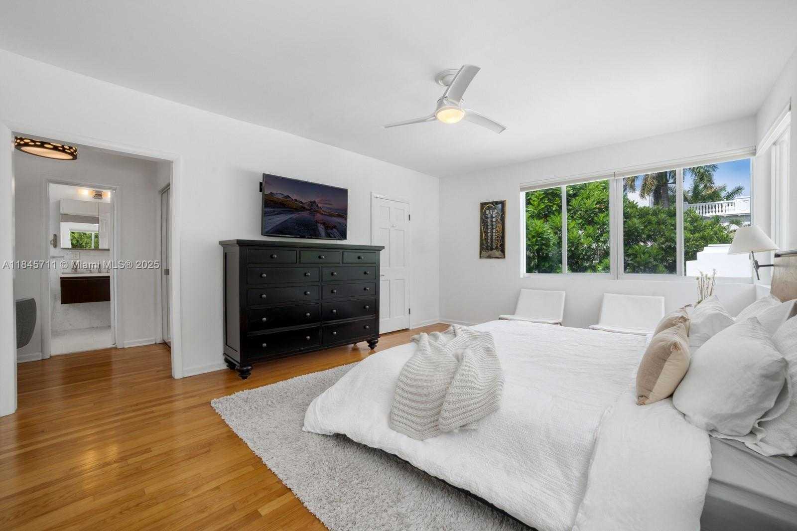 Small Image of 114 3RD SAN MARINO TER, Miami Beach Number 13