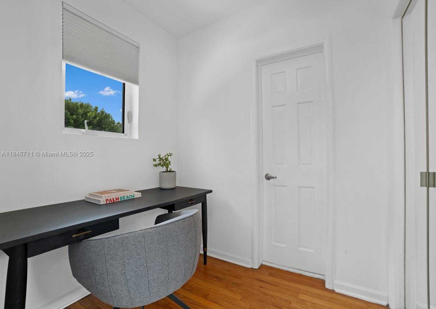 Small Image of 114 3RD SAN MARINO TER, Miami Beach Number 14
